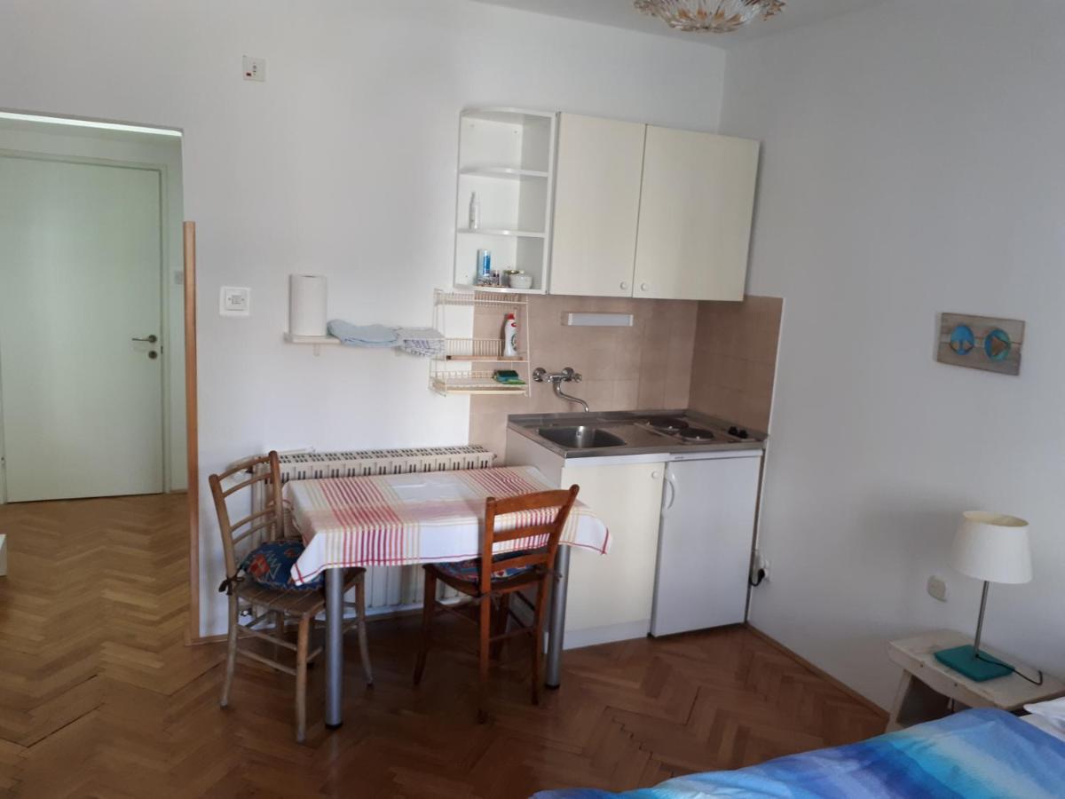 Apartments Lucija Stari Grad  Eksteriør bilde