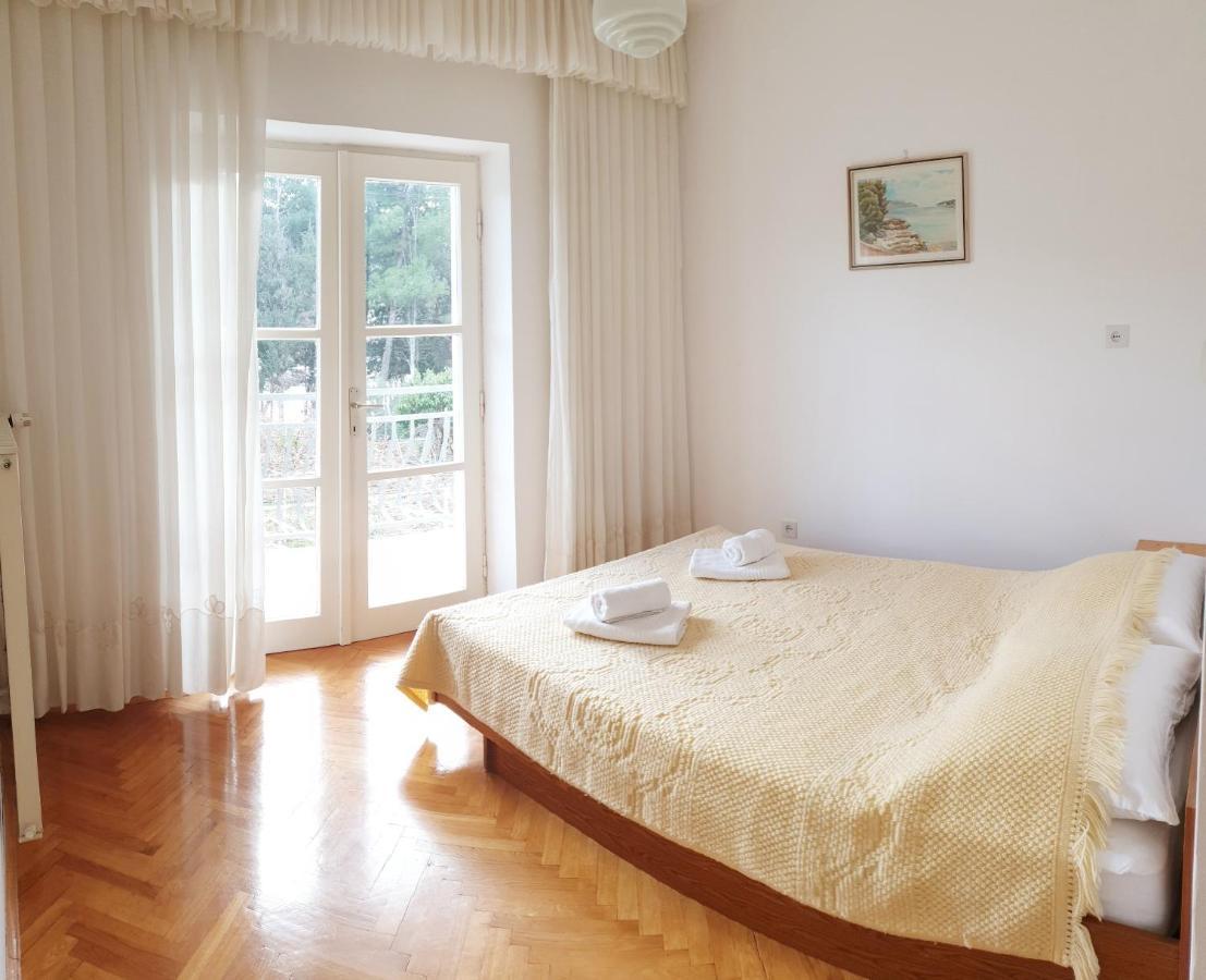 Apartments Lucija Stari Grad  Eksteriør bilde
