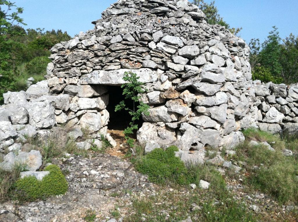 Apartments Lucija Stari Grad  Eksteriør bilde